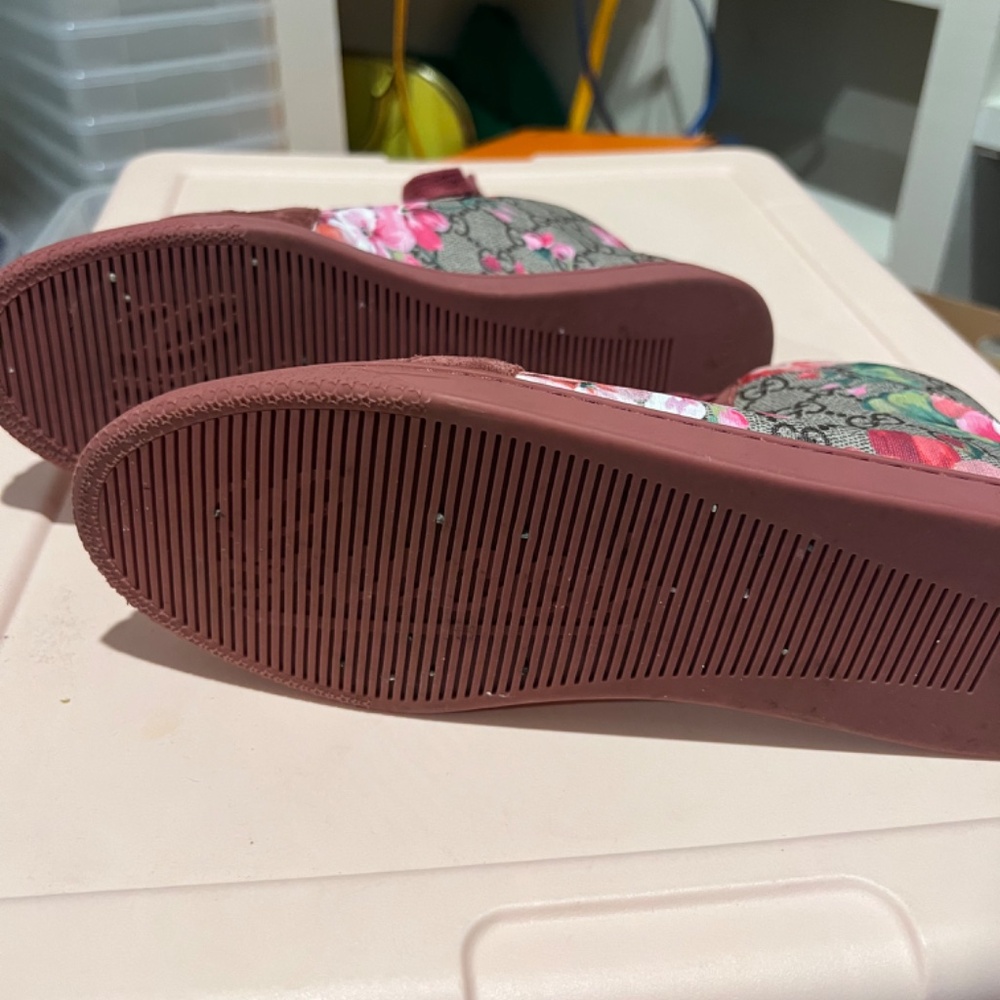 Gucci Floral High Top Sneaker - Picture 3 of 3